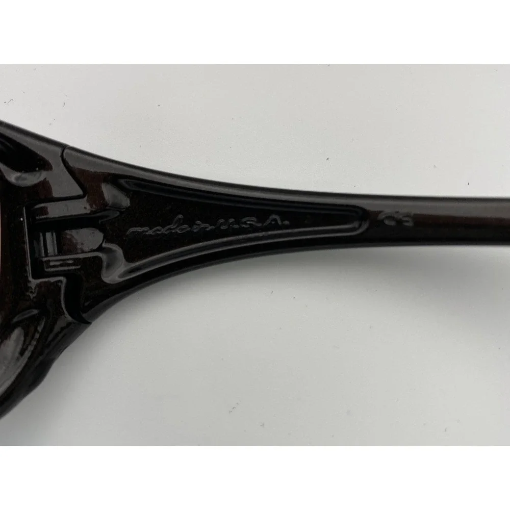 Oakley model ideal